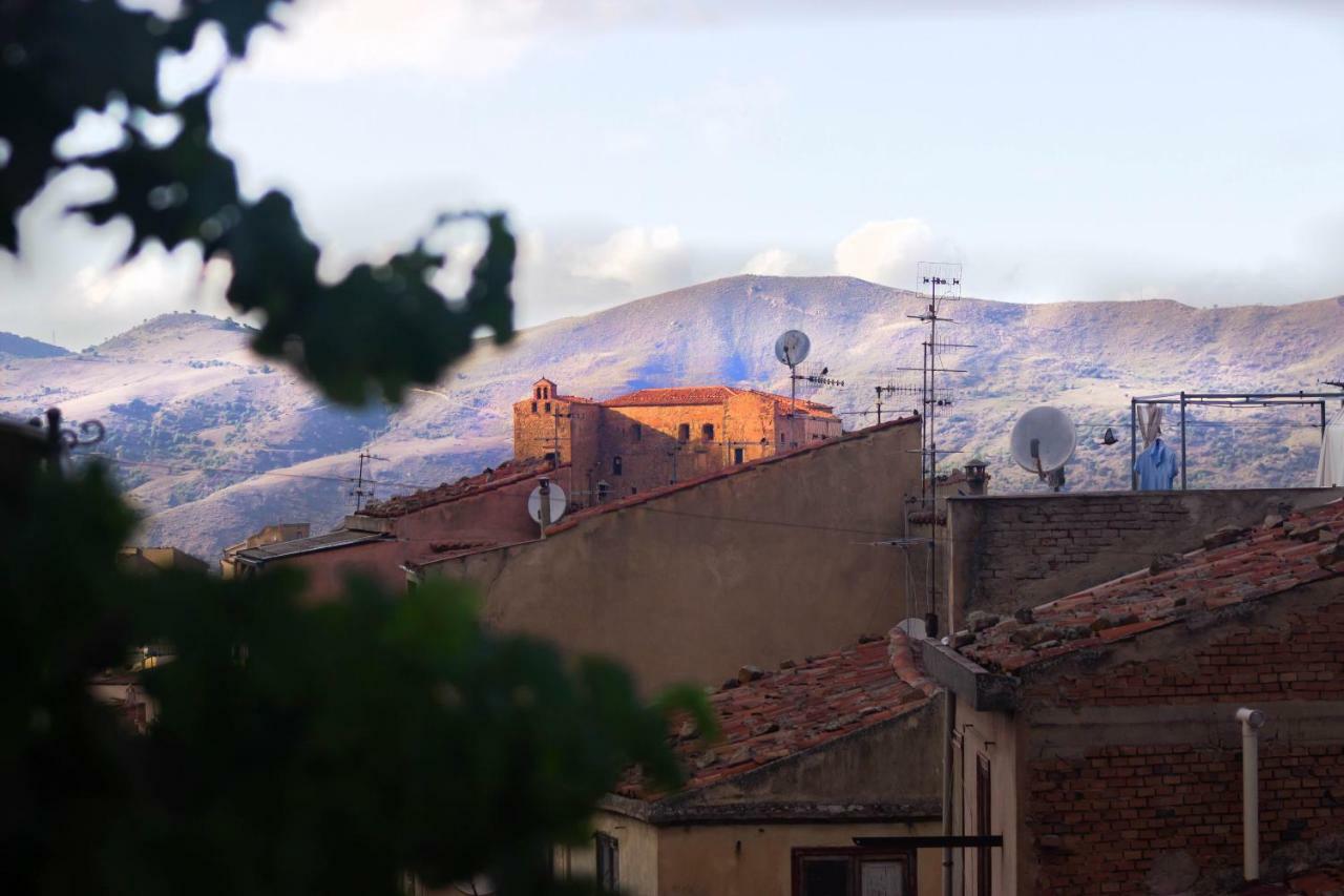 Casa "A Chiazzetta" Hotel Castelbuono  Exterior photo
